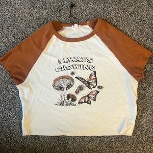 Super cute never worn cropped garage always growing T-shirt